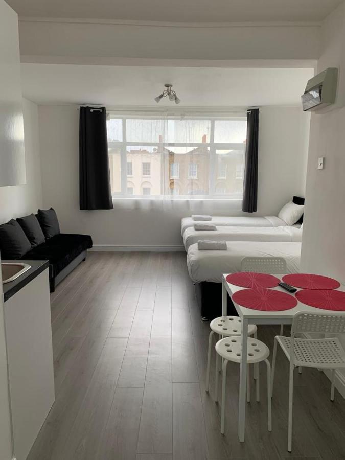 Comfortable - Cosy - Budget Studios In City Center Londres Exterior foto